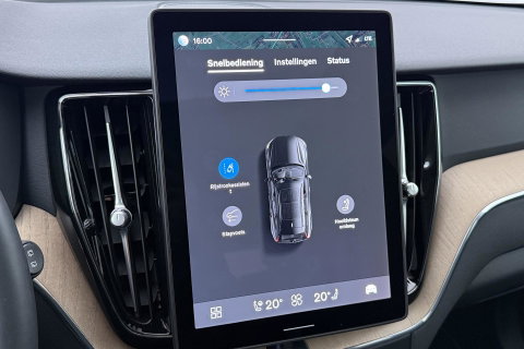 Volvo XC60 2.0 T8 Plug-in hybrid AWD Plus Dark | ACC | Panoramadak | Head-Up | Harman/Kardon | 360° Camera | BLIS