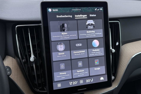 Volvo XC60 2.0 T8 Plug-in hybrid AWD Plus Dark | ACC | Panoramadak | Head-Up | Harman/Kardon | 360° Camera | BLIS