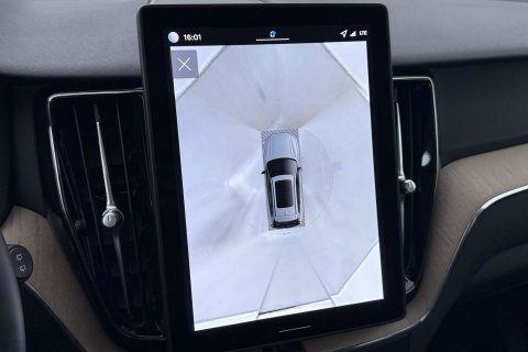 Volvo XC60 2.0 T8 Plug-in hybrid AWD Plus Dark | ACC | Panoramadak | Head-Up | Harman/Kardon | 360° Camera | BLIS