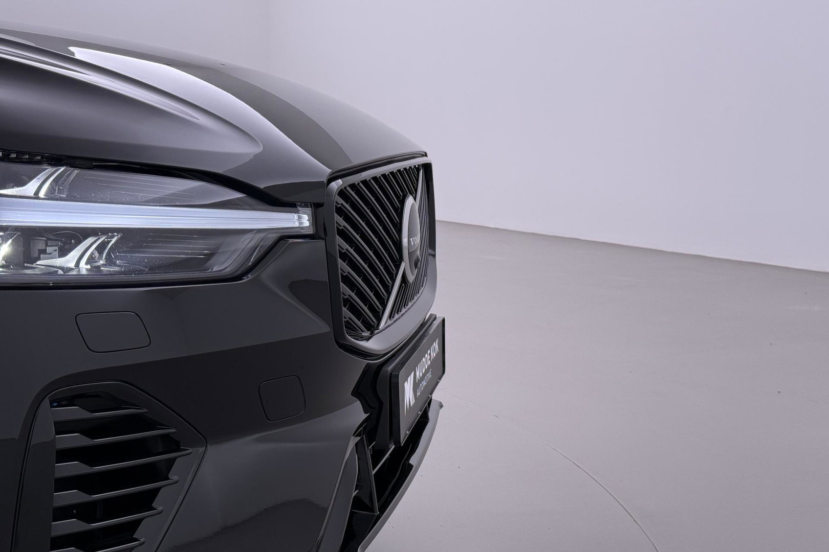 Volvo XC60 2.0 T8 Plug-in hybrid AWD Plus Dark | ACC | Panoramadak | Head-Up | Harman/Kardon | 360° Camera | BLIS