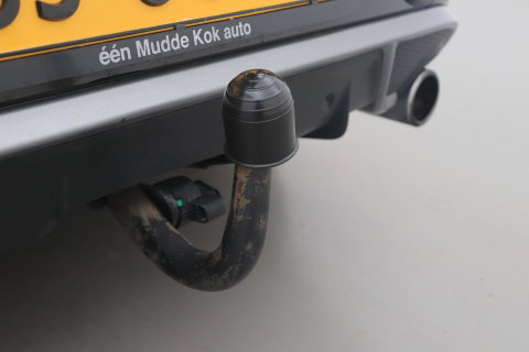 Volvo V40 2.0 T4 R-Design | Trekhaak | Stoelverwarming | Getint Glas | 17 Inch