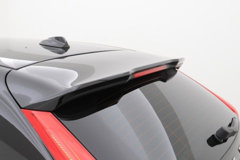 Volvo V40 2.0 T4 R-Design | Trekhaak | Stoelverwarming | Getint Glas | 17 Inch
