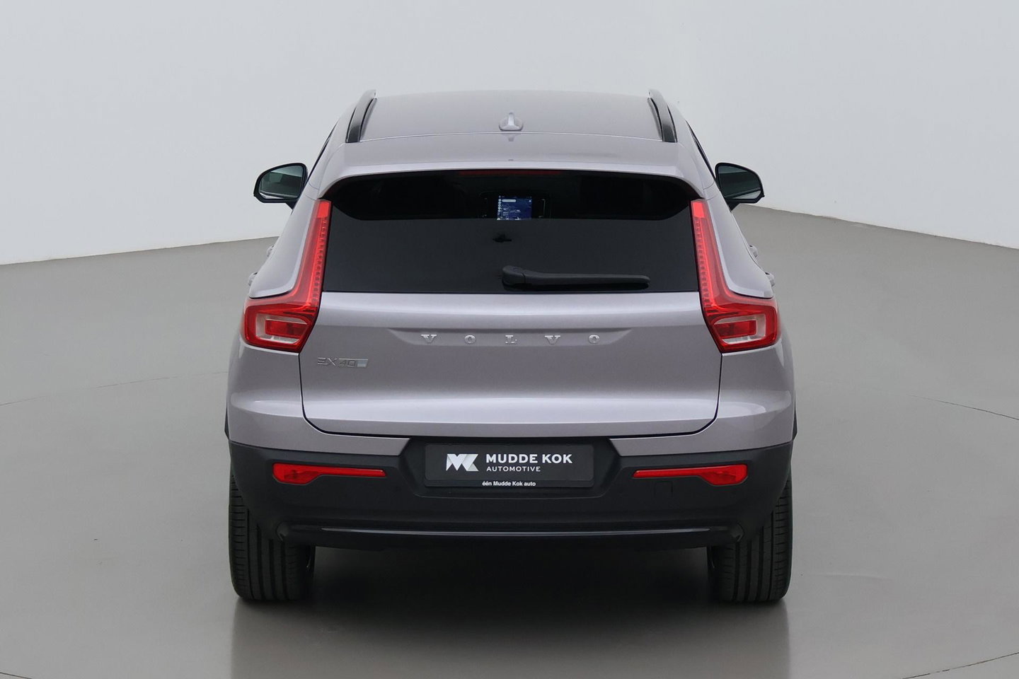 Volvo EX40 Single Motor Extended Range Plus 82 kWh | ACC | 360° Camera | Stoel+Stuurverwarming | Harman/Kardon | BLIS | Keyless