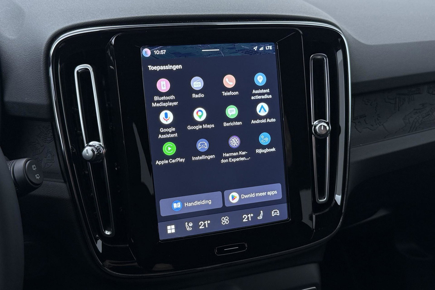 Volvo EX40 Single Motor Extended Range Plus 82 kWh | ACC | 360° Camera | Stoel+Stuurverwarming | Harman/Kardon | BLIS | Keyless