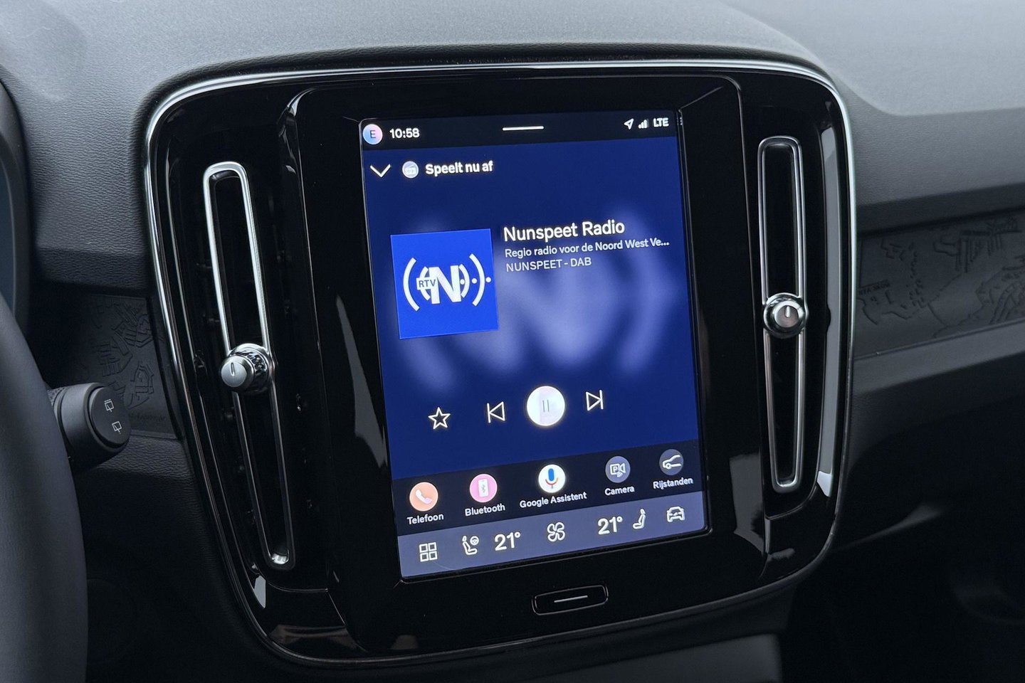 Volvo EX40 Single Motor Extended Range Plus 82 kWh | ACC | 360° Camera | Stoel+Stuurverwarming | Harman/Kardon | BLIS | Keyless
