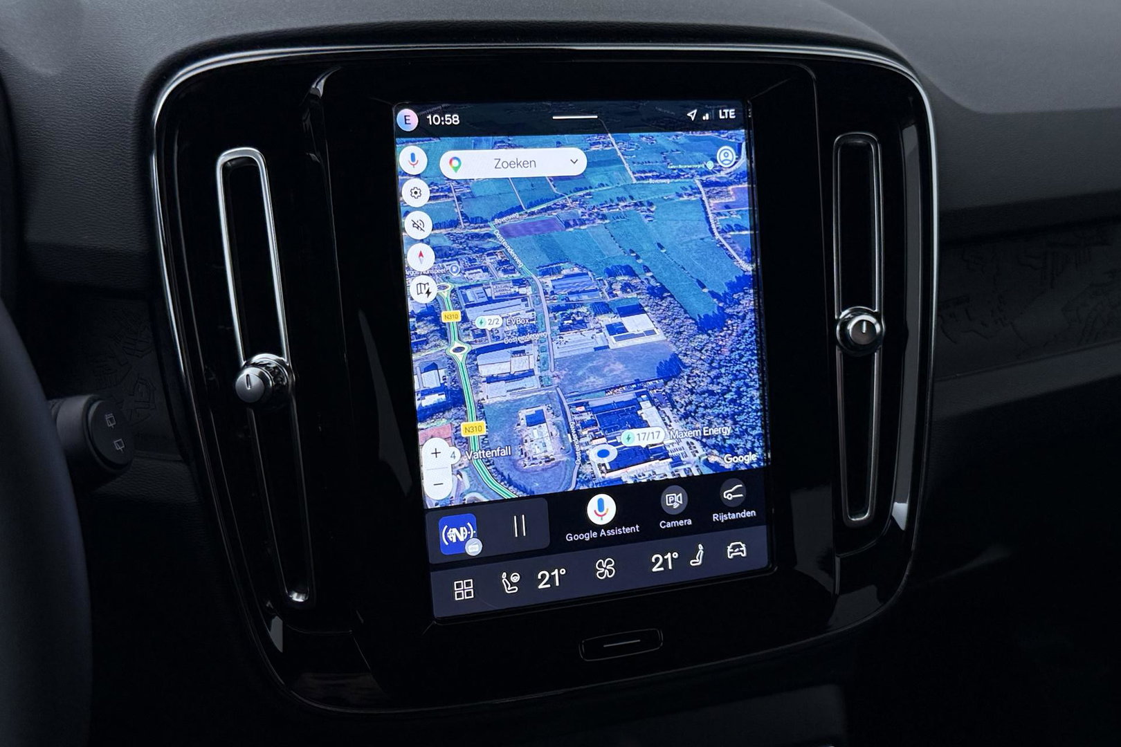 Volvo EX40 Single Motor Extended Range Plus 82 kWh | ACC | 360° Camera | Stoel+Stuurverwarming | Harman/Kardon | BLIS | Keyless