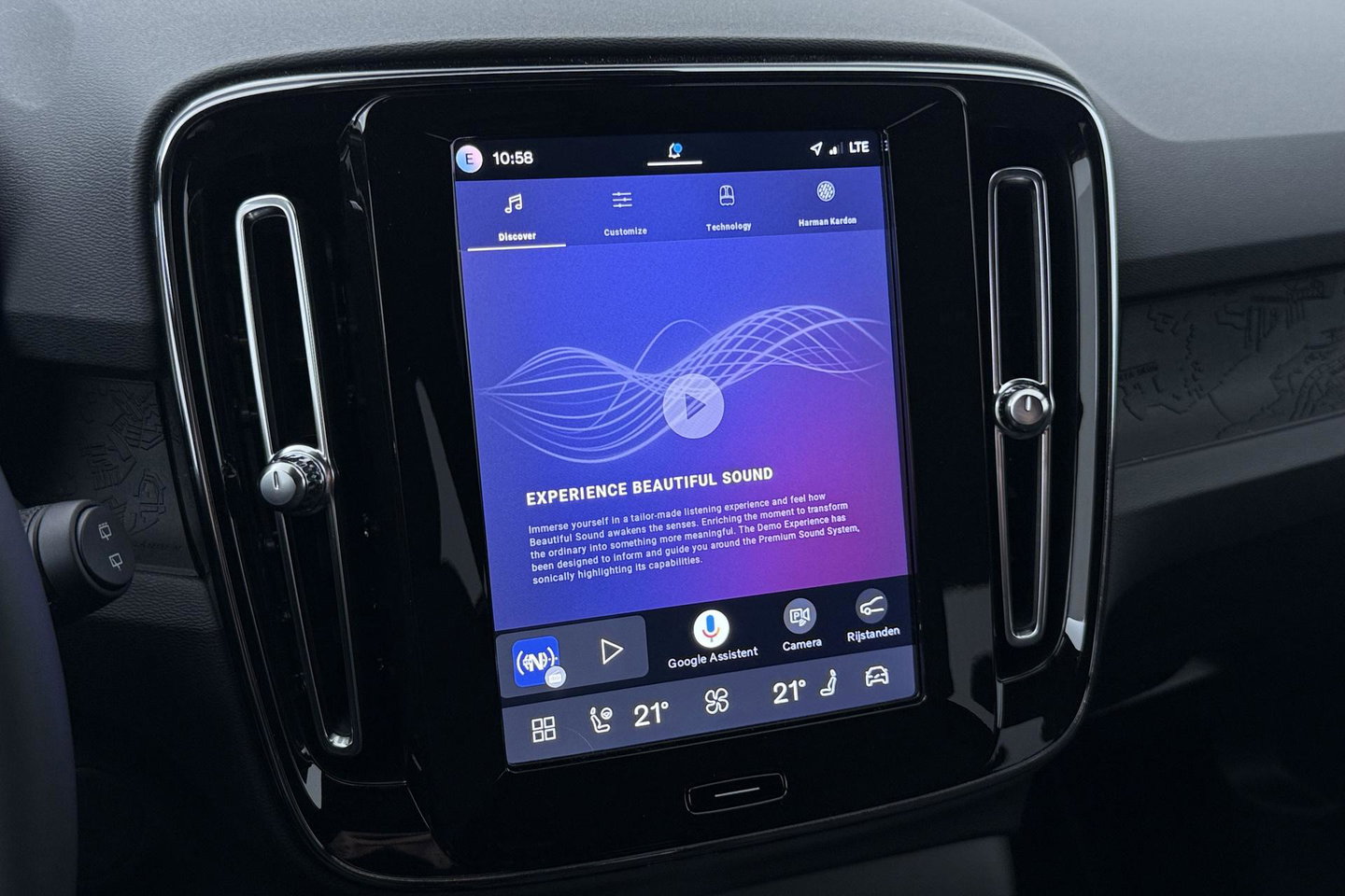Volvo EX40 Single Motor Extended Range Plus 82 kWh | ACC | 360° Camera | Stoel+Stuurverwarming | Harman/Kardon | BLIS | Keyless