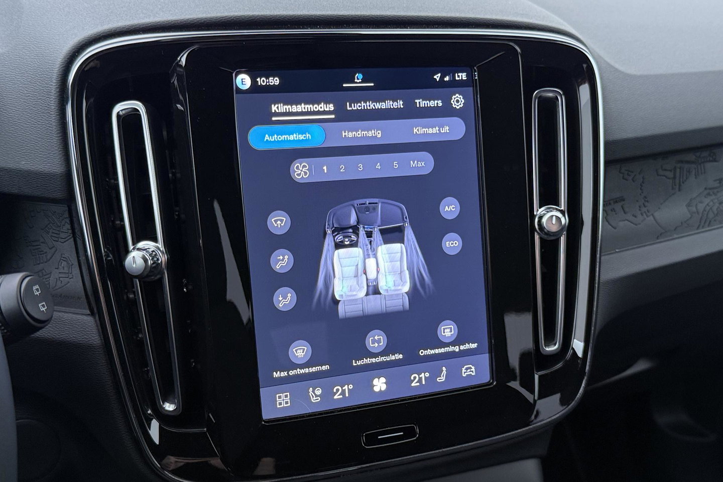 Volvo EX40 Single Motor Extended Range Plus 82 kWh | ACC | 360° Camera | Stoel+Stuurverwarming | Harman/Kardon | BLIS | Keyless
