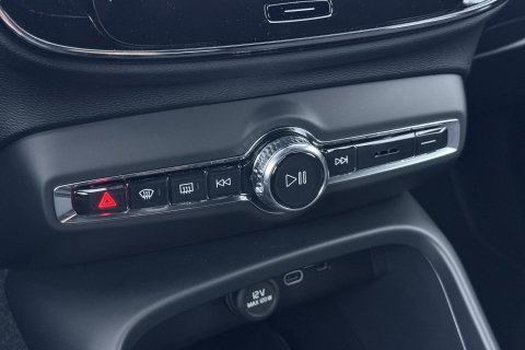 Volvo EX40 Single Motor Extended Range Plus 82 kWh | ACC | 360° Camera | Stoel+Stuurverwarming | Harman/Kardon | BLIS | Keyless