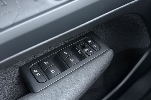 Volvo EX40 Single Motor Extended Range Plus 82 kWh | ACC | 360° Camera | Stoel+Stuurverwarming | Harman/Kardon | BLIS | Keyless