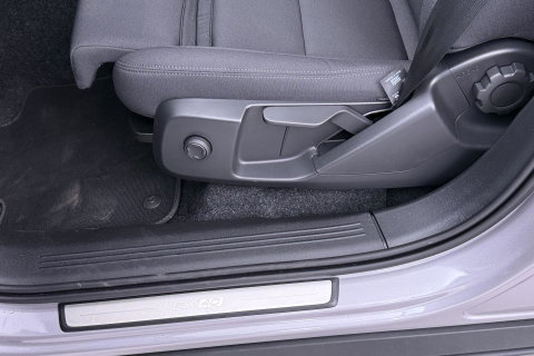 Volvo EX40 Single Motor Extended Range Plus 82 kWh | ACC | 360° Camera | Stoel+Stuurverwarming | Harman/Kardon | BLIS | Keyless