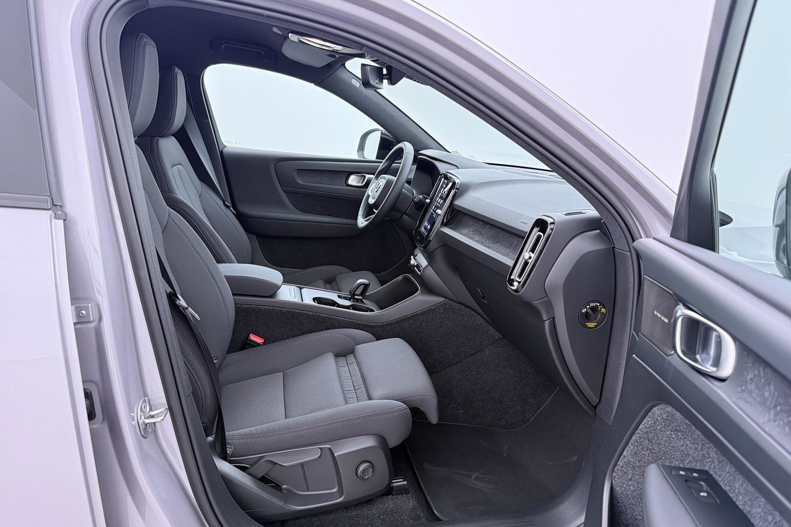 Volvo EX40 Single Motor Extended Range Plus 82 kWh | ACC | 360° Camera | Stoel+Stuurverwarming | Harman/Kardon | BLIS | Keyless