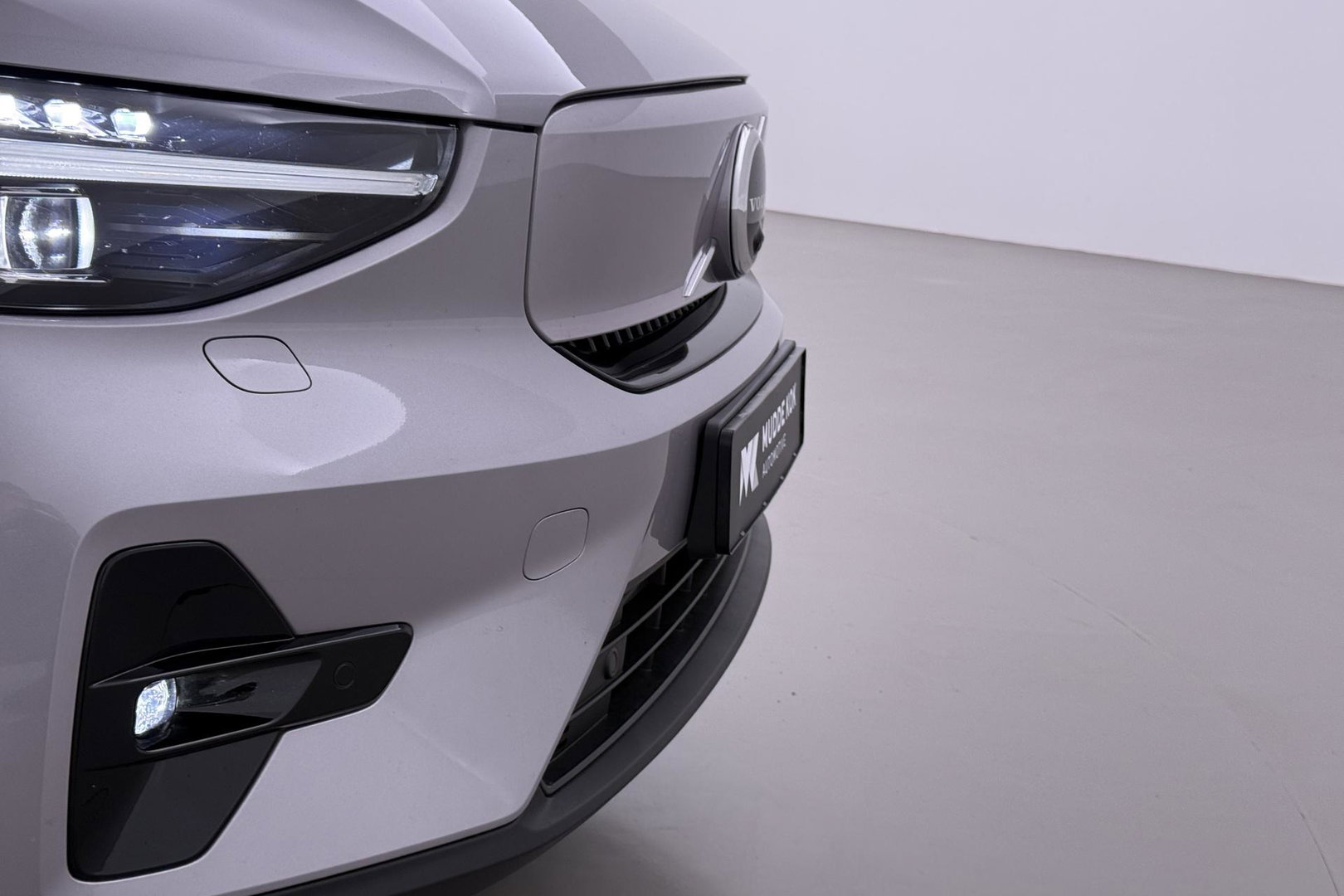 Volvo EX40 Single Motor Extended Range Plus 82 kWh | ACC | 360° Camera | Stoel+Stuurverwarming | Harman/Kardon | BLIS | Keyless