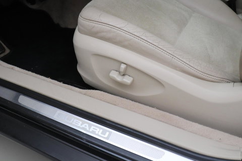 Subaru Outback 2.5i Comfort | Trekhaak | Cruise Control | Stoelverwarming | Airconditioning | 17 Inch
