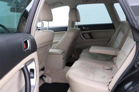 Subaru Outback 2.5i Comfort | Trekhaak | Cruise Control | Stoelverwarming | Airconditioning | 17 Inch