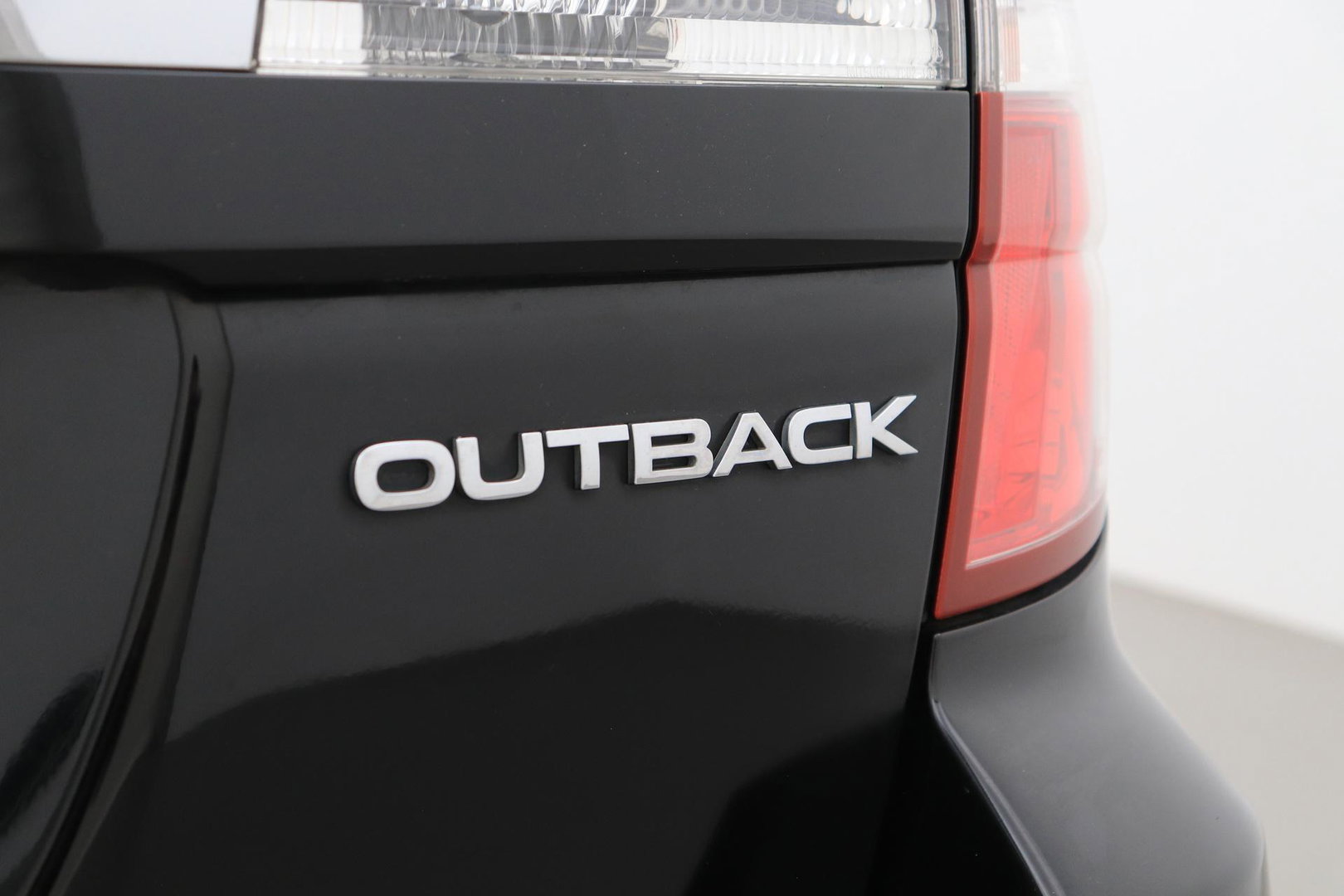 Subaru Outback 2.5i Comfort | Trekhaak | Cruise Control | Stoelverwarming | Airconditioning | 17 Inch