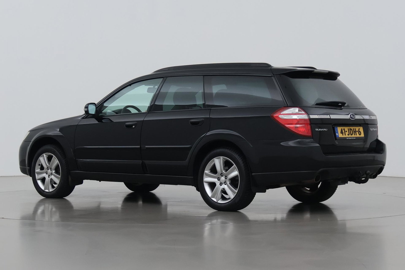 Subaru Outback 2.5i Comfort | Trekhaak | Cruise Control | Stoelverwarming | Airconditioning | 17 Inch