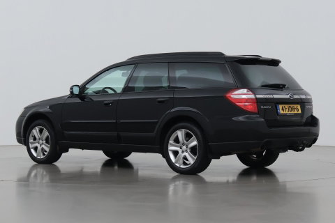 Subaru Outback 2.5i Comfort | Trekhaak | Cruise Control | Stoelverwarming | Airconditioning | 17 Inch