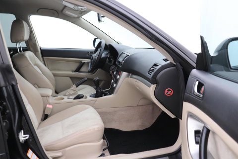 Subaru Outback 2.5i Comfort | Trekhaak | Cruise Control | Stoelverwarming | Airconditioning | 17 Inch