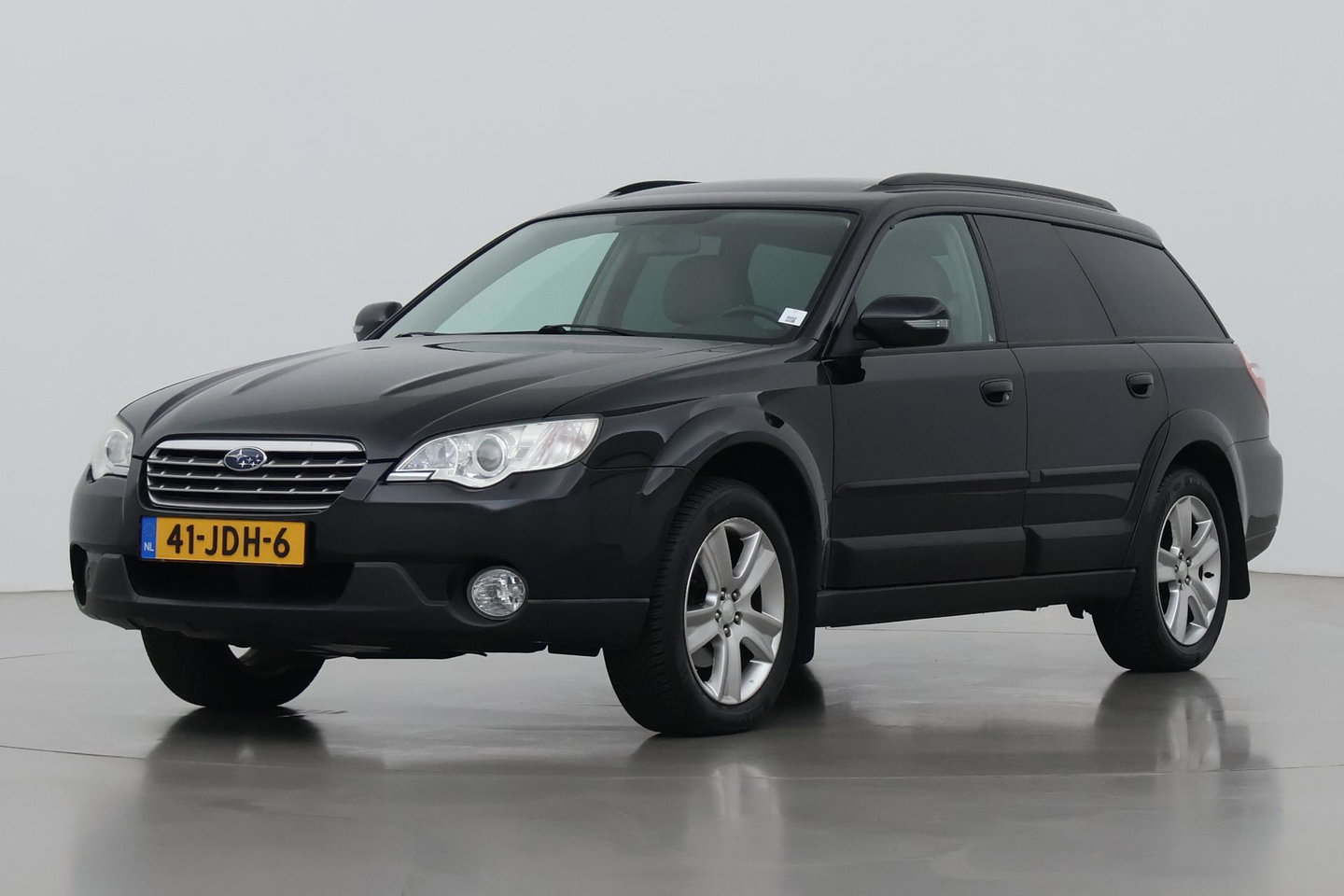 Subaru Outback 2.5i Comfort | Trekhaak | Cruise Control | Stoelverwarming | Airconditioning | 17 Inch