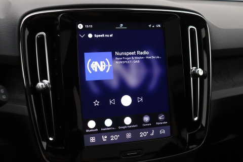 Volvo EX40 Single Motor Extended Range Plus Black Ed. 82 kWh | ACC | Panoramadak | 360° Camera | Harman/Kardon | BLIS | 20 Inch