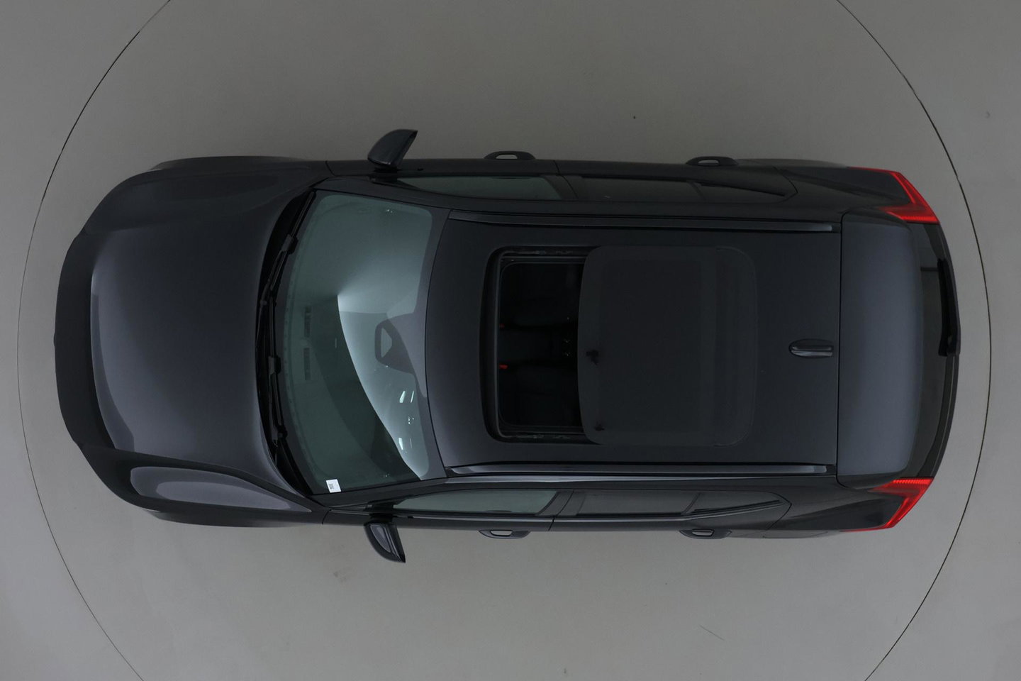 Volvo EX40 Single Motor Extended Range Plus Black Ed. 82 kWh | ACC | Panoramadak | 360° Camera | Harman/Kardon | BLIS | 20 Inch