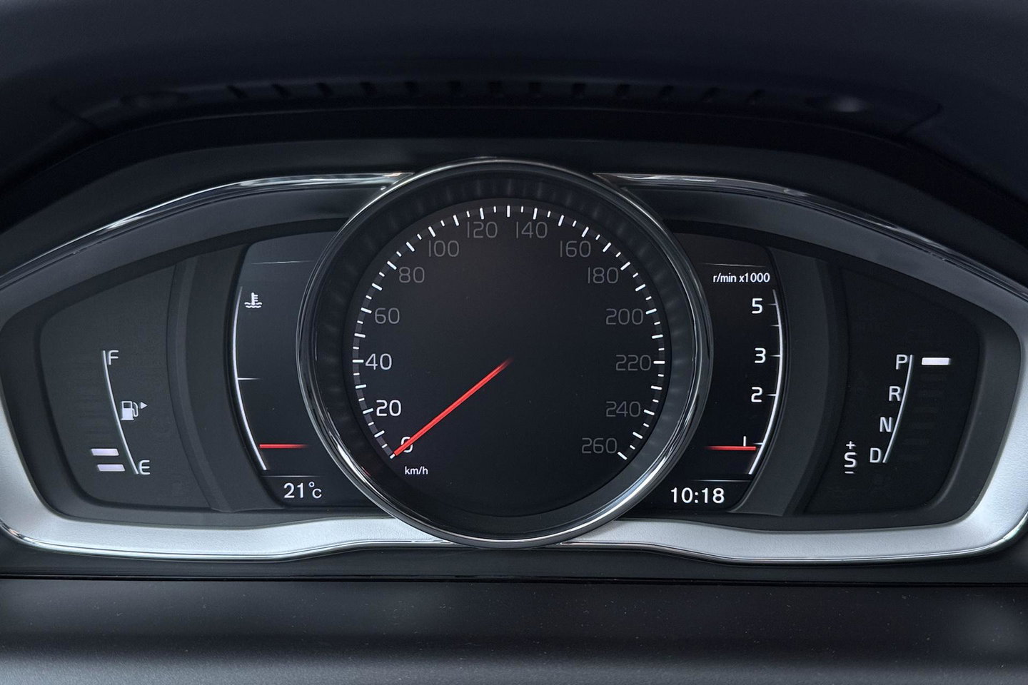 Volvo XC60 2.0 D4 FWD Summum | Trekhaak | Automaat | Leder | Memory | Stoelverwarming | Getint Glas