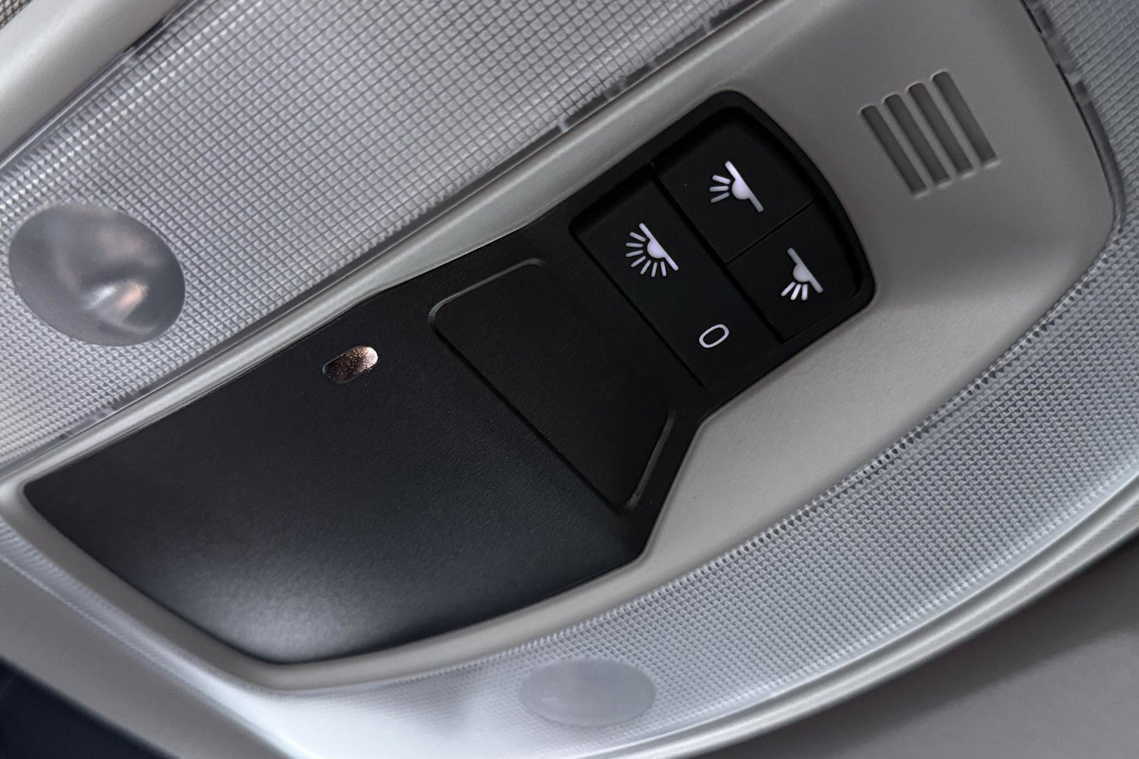 Volvo XC60 2.0 D4 FWD Summum | Trekhaak | Automaat | Leder | Memory | Stoelverwarming | Getint Glas