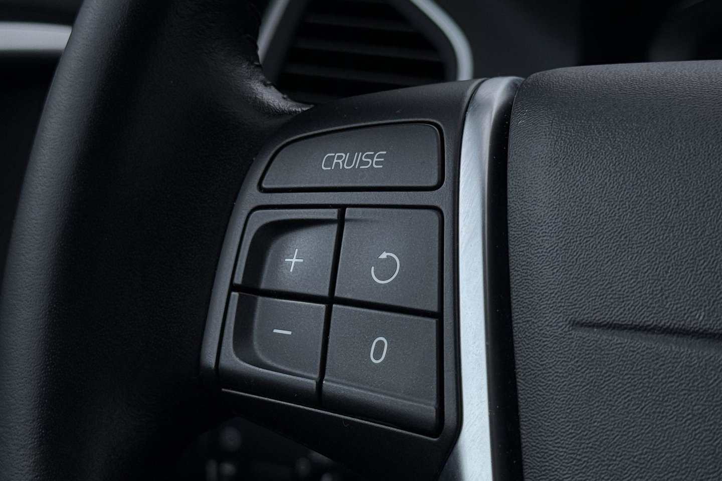 Volvo XC60 2.0 D4 FWD Summum | Trekhaak | Automaat | Leder | Memory | Stoelverwarming | Getint Glas