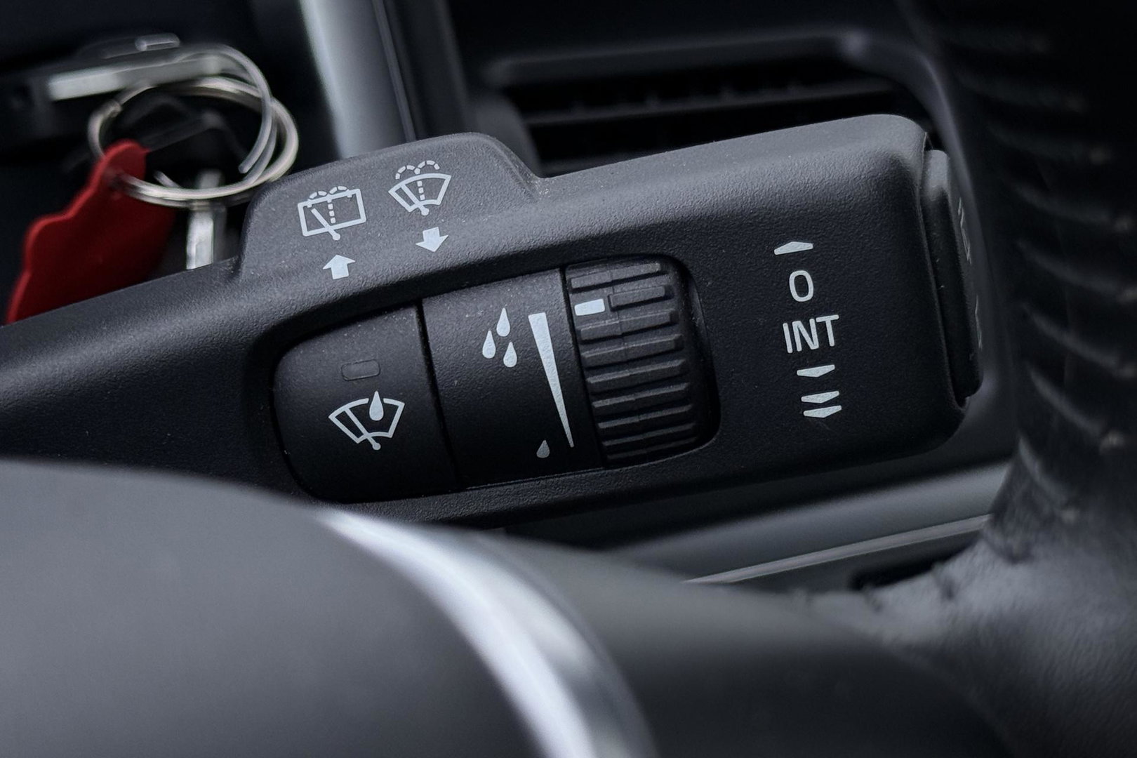 Volvo XC60 2.0 D4 FWD Summum | Trekhaak | Automaat | Leder | Memory | Stoelverwarming | Getint Glas