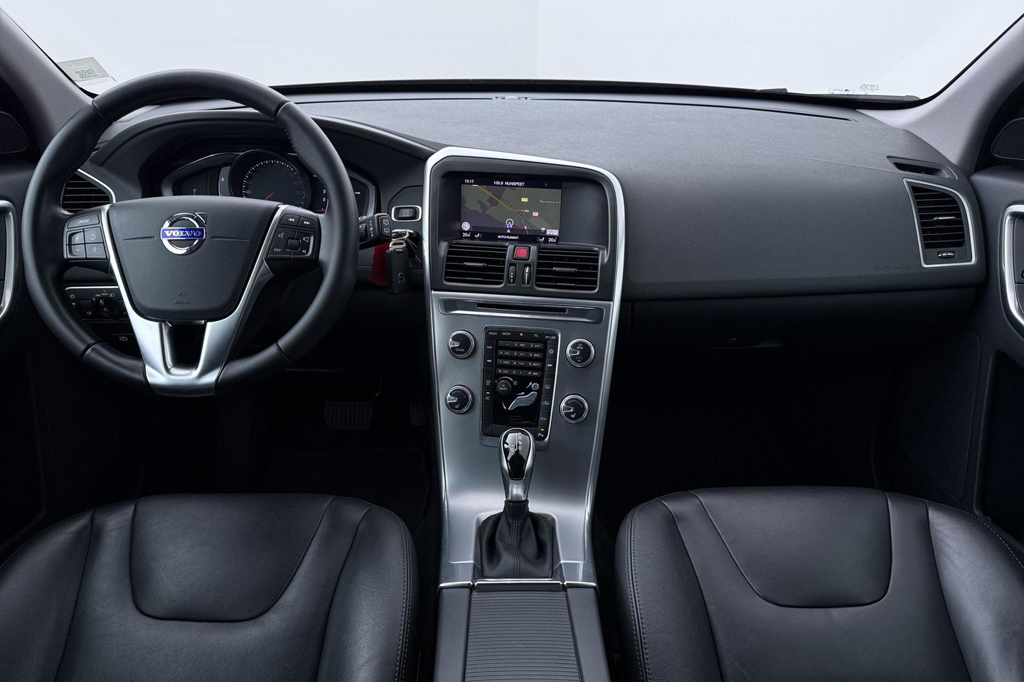 Volvo XC60 2.0 D4 FWD Summum | Trekhaak | Automaat | Leder | Memory | Stoelverwarming | Getint Glas
