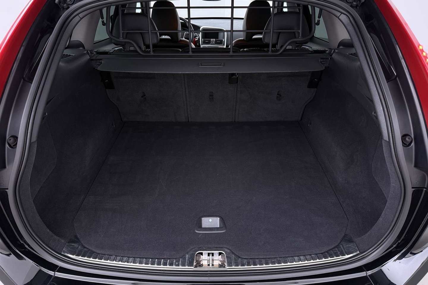 Volvo XC60 2.0 D4 FWD Summum | Trekhaak | Automaat | Leder | Memory | Stoelverwarming | Getint Glas