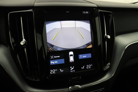 Volvo XC60 2.0 D4 AWD Momentum | Panoramadak | Apple Carplay | Camera | Elektrische Achterklep | Stoelverwarming | Full LED | 18 Inch