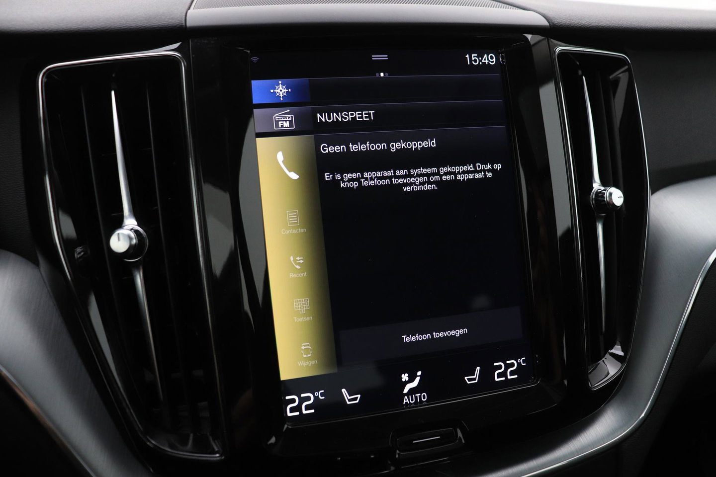 Volvo XC60 2.0 D4 AWD Momentum | Panoramadak | Apple Carplay | Camera | Elektrische Achterklep | Stoelverwarming | Full LED | 18 Inch