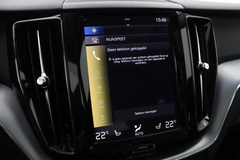 Volvo XC60 2.0 D4 AWD Momentum | Panoramadak | Apple Carplay | Camera | Elektrische Achterklep | Stoelverwarming | Full LED | 18 Inch