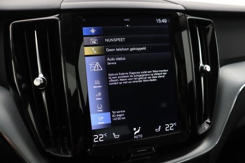 Volvo XC60 2.0 D4 AWD Momentum | Panoramadak | Apple Carplay | Camera | Elektrische Achterklep | Stoelverwarming | Full LED | 18 Inch