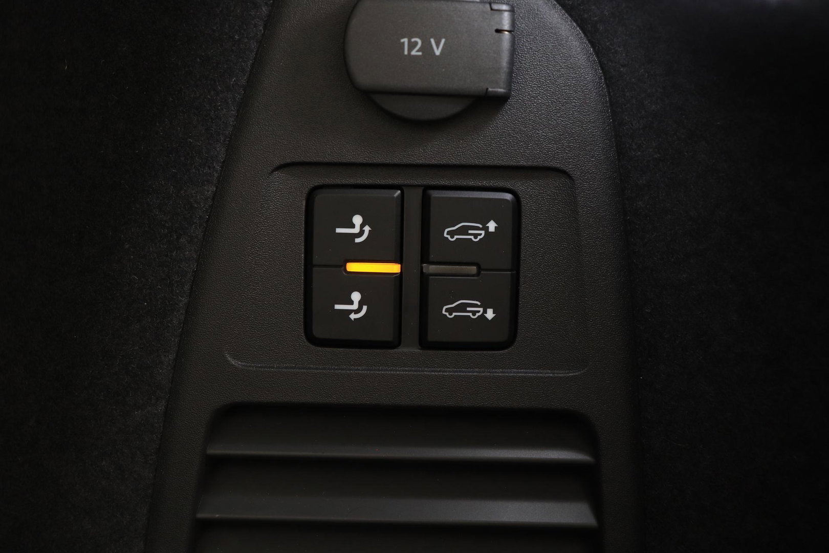 Volkswagen Touareg 3.0 TSi eHybrid 4MOTION R | FINAL EDITION | Luchtvering | Trekhaak | Panoramdak | Dynaudio | 360° Camera