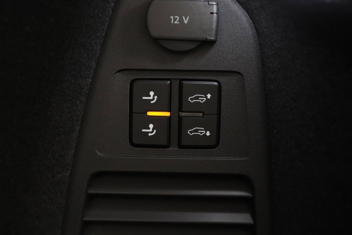 Volkswagen Touareg 3.0 TSi eHybrid 4MOTION R | FINAL EDITION | Luchtvering | Trekhaak | Panoramdak | Dynaudio | 360° Camera