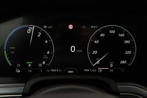 Volkswagen Touareg 3.0 TSi eHybrid 4MOTION R | FINAL EDITION | Luchtvering | Trekhaak | Panoramdak | Dynaudio | 360° Camera