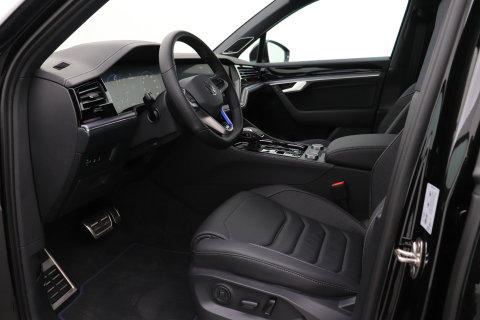 Volkswagen Touareg 3.0 TSi eHybrid 4MOTION R | FINAL EDITION | Luchtvering | Trekhaak | Panoramdak | Dynaudio | 360° Camera