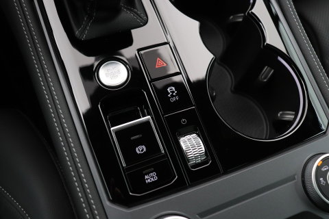 Volkswagen Touareg 3.0 TSi eHybrid 4MOTION R | FINAL EDITION | Luchtvering | Trekhaak | Panoramdak | Dynaudio | 360° Camera