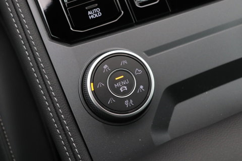 Volkswagen Touareg 3.0 TSi eHybrid 4MOTION R | FINAL EDITION | Luchtvering | Trekhaak | Panoramdak | Dynaudio | 360° Camera