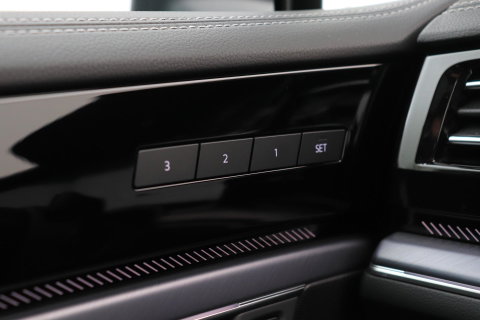 Volkswagen Touareg 3.0 TSi eHybrid 4MOTION R | FINAL EDITION | Luchtvering | Trekhaak | Panoramdak | Dynaudio | 360° Camera