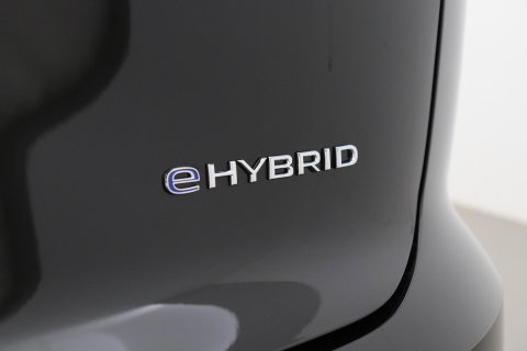 Volkswagen Touareg 3.0 TSi eHybrid 4MOTION R | FINAL EDITION | Luchtvering | Trekhaak | Panoramdak | Dynaudio | 360° Camera