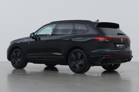 Volkswagen Touareg 3.0 TSi eHybrid 4MOTION R | FINAL EDITION | Luchtvering | Trekhaak | Panoramdak | Dynaudio | 360° Camera