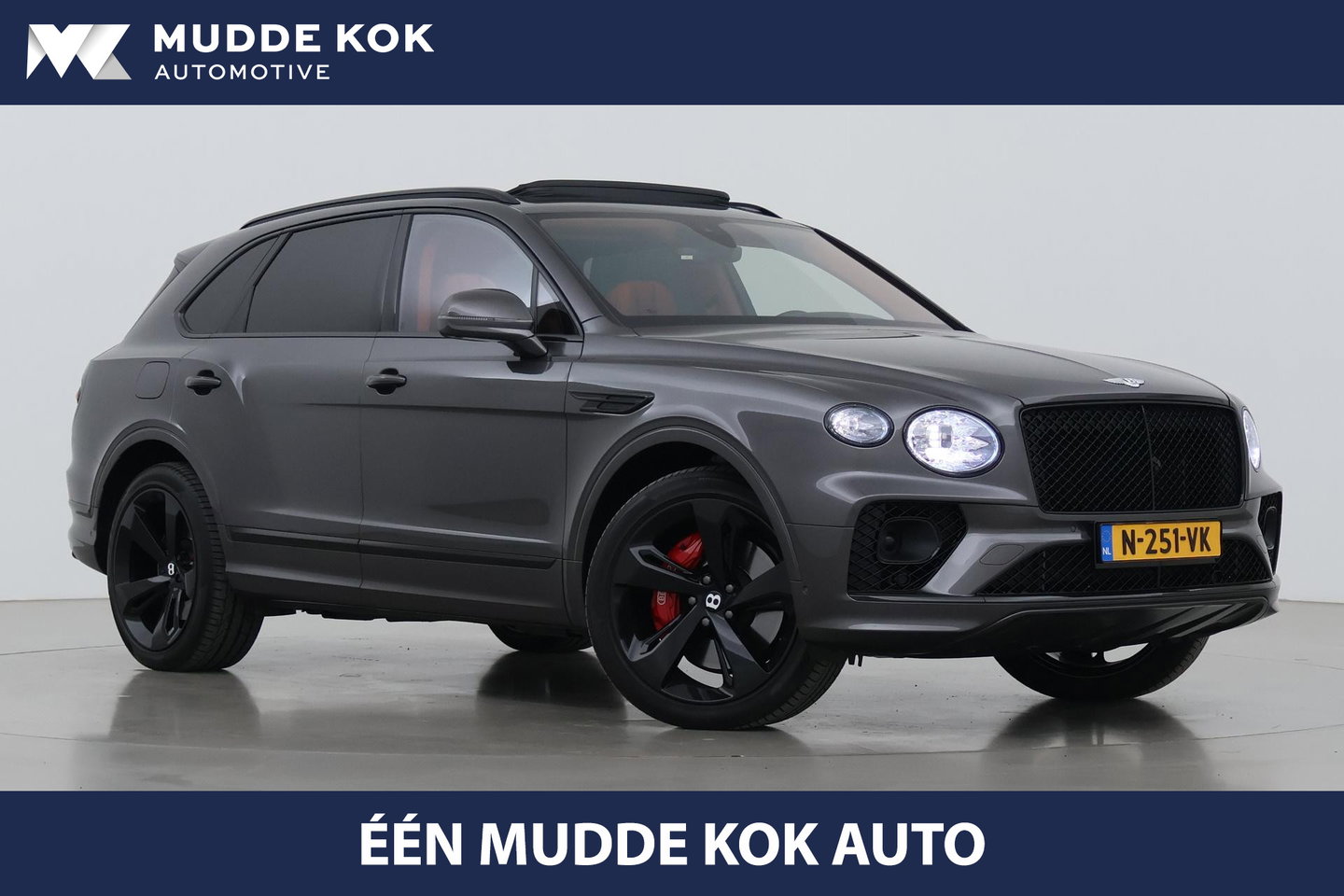 Bentley Bentayga 4.0 V8 | NL-Auto | 22 Inch | Luchtvering | Head-Up | Panoramadak | 360° Camera