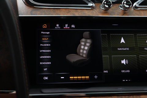 Bentley Bentayga 4.0 V8 | NL-Auto | 22 Inch | Luchtvering | Head-Up | Panoramadak | 360° Camera