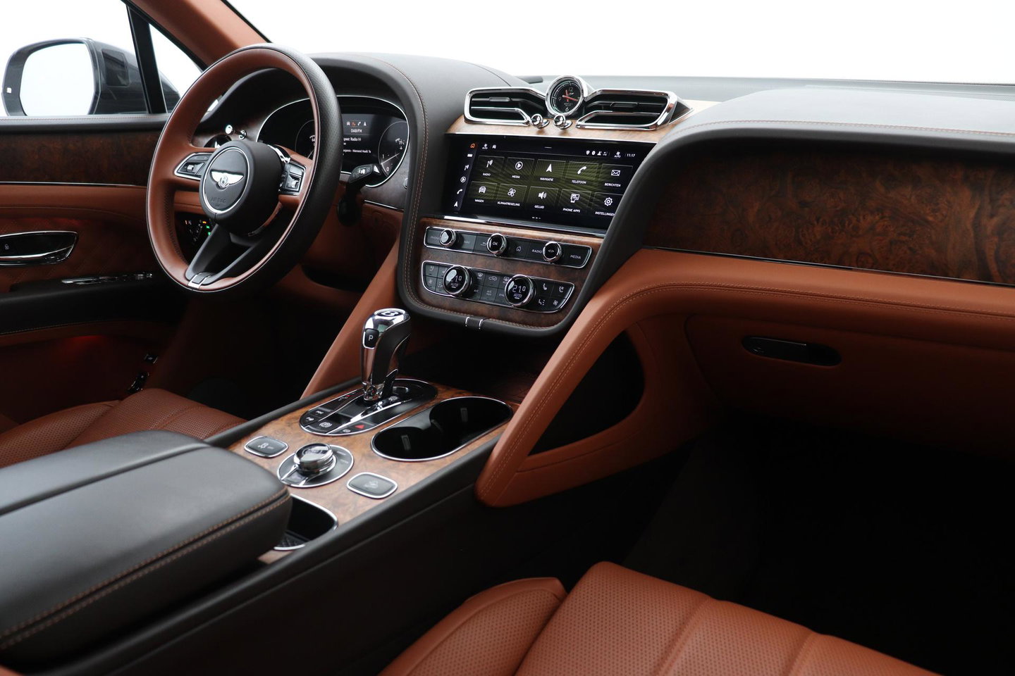 Bentley Bentayga 4.0 V8 | NL-Auto | 22 Inch | Luchtvering | Head-Up | Panoramadak | 360° Camera