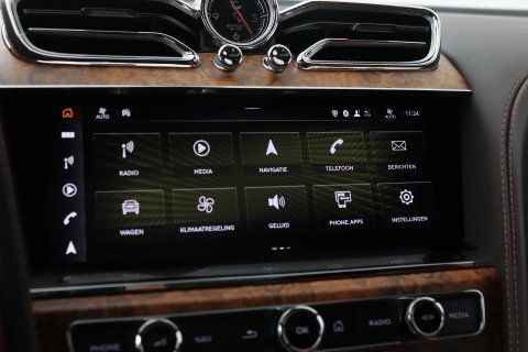 Bentley Bentayga 4.0 V8 | NL-Auto | 22 Inch | Luchtvering | Head-Up | Panoramadak | 360° Camera