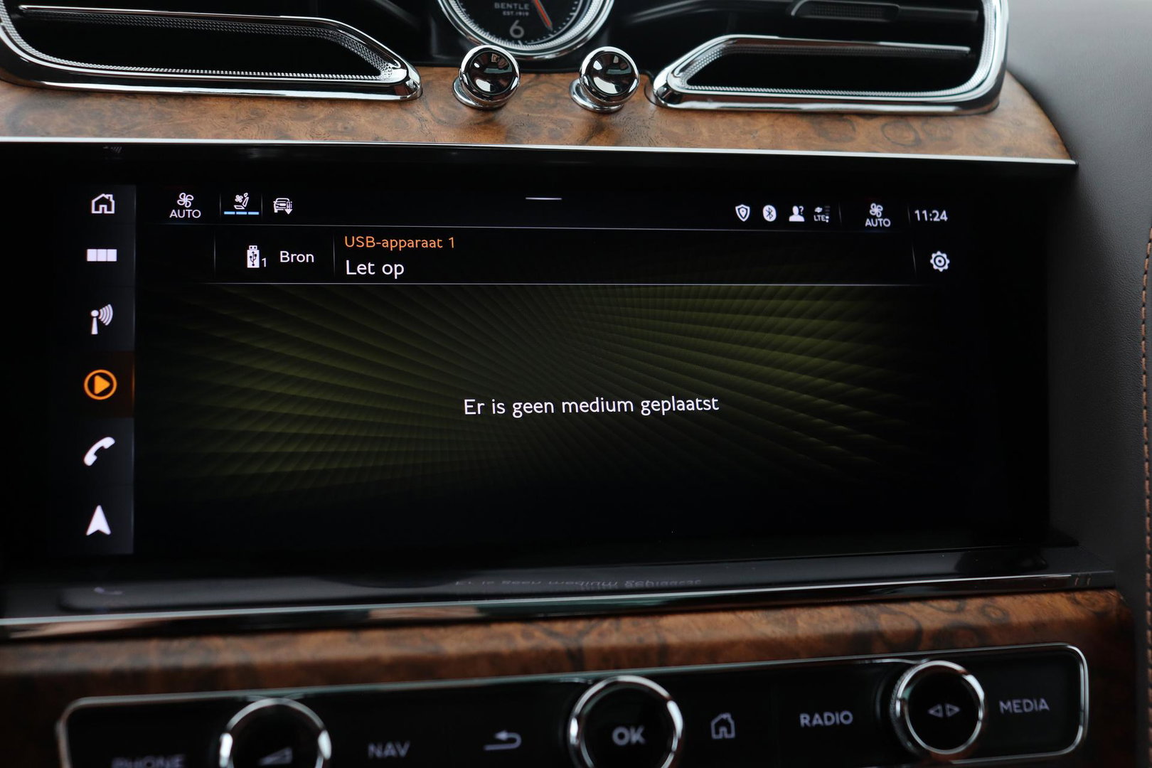 Bentley Bentayga 4.0 V8 | NL-Auto | 22 Inch | Luchtvering | Head-Up | Panoramadak | 360° Camera